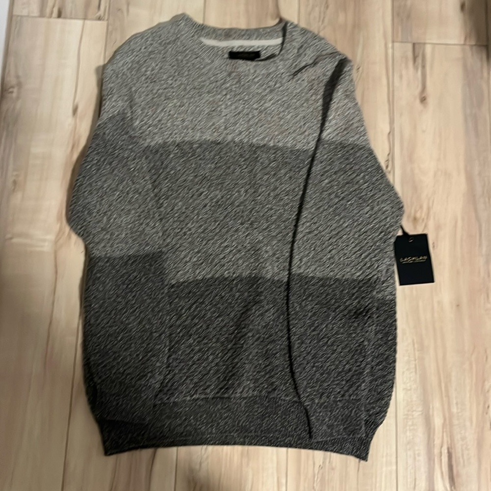 BNWT Men’s Lachlan Sweater Size L